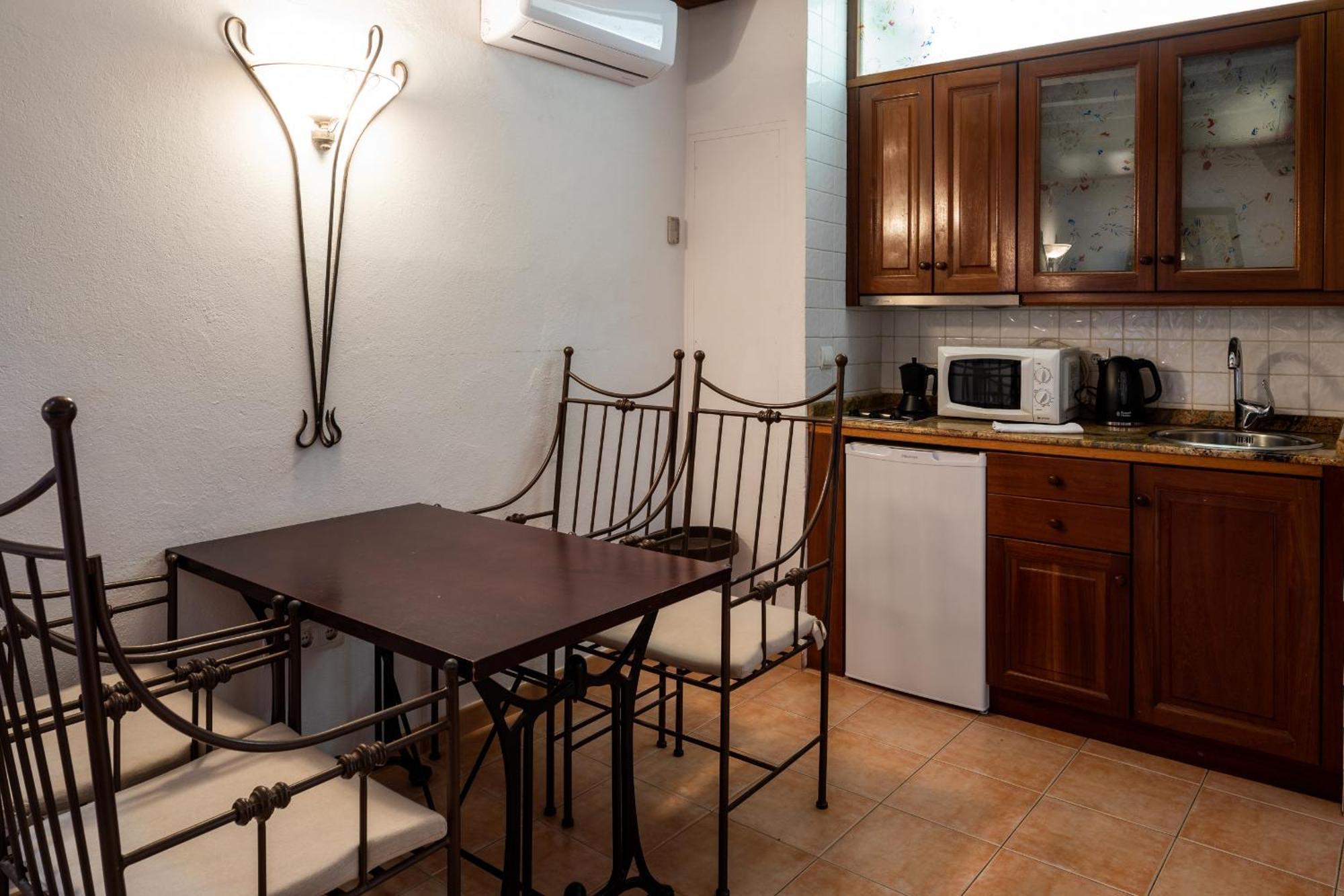 Apartamentos Mariano Ibiza Eksteriør billede