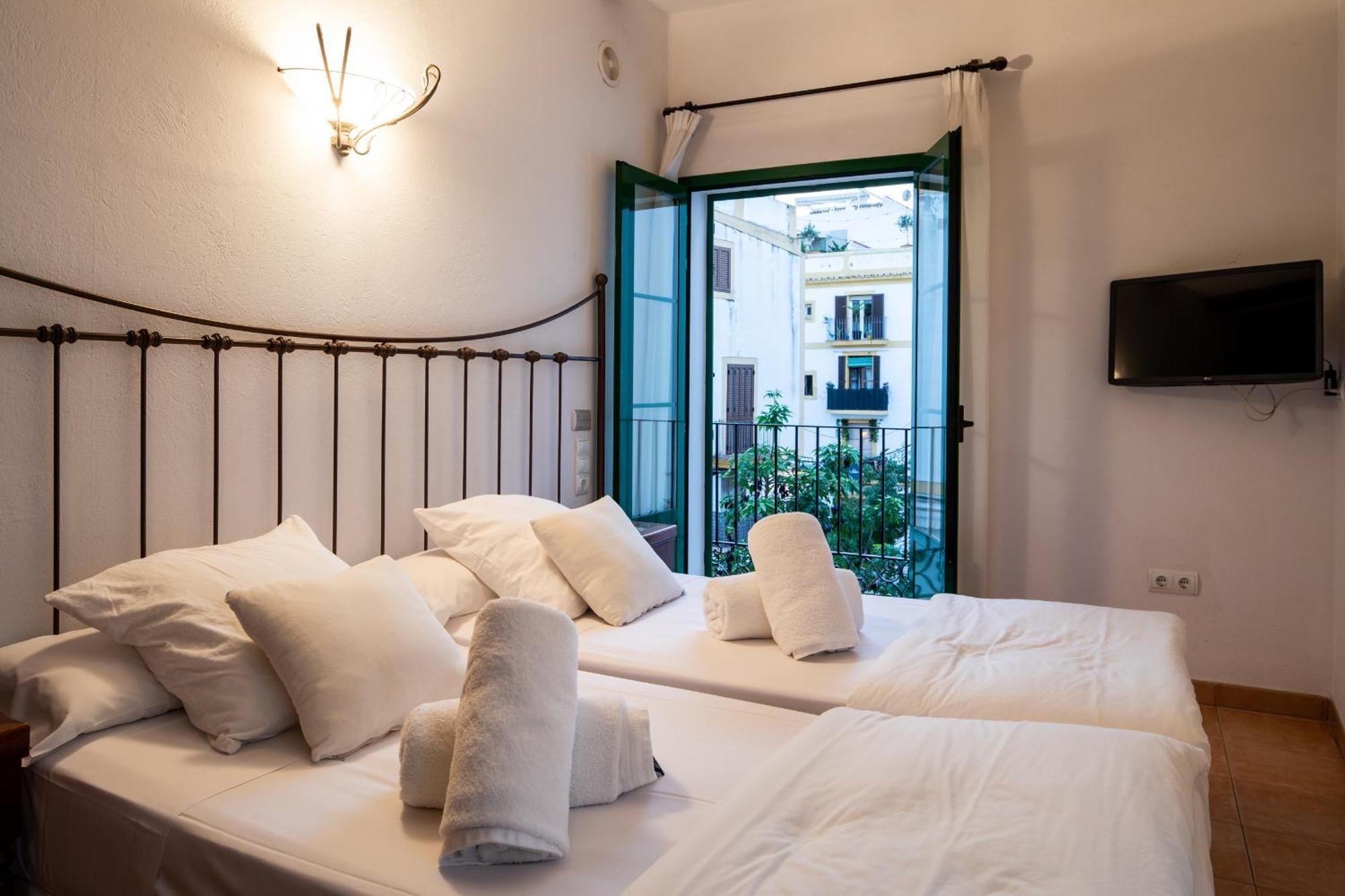 Apartamentos Mariano Ibiza Eksteriør billede